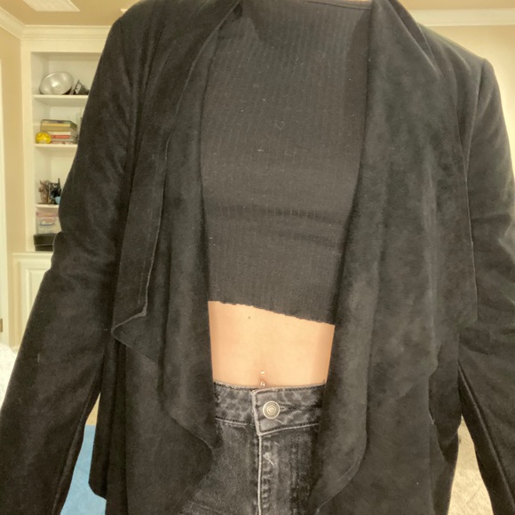 black jacket - Picture 2 of 2